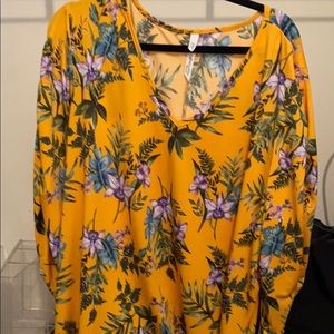 Floral V-neck Blouse